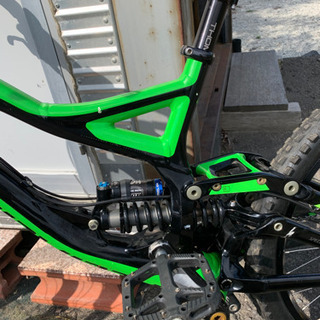 スペシャライズ