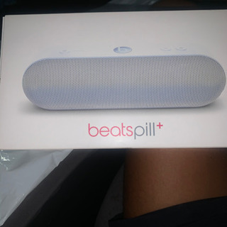 Beats Pill +（white）