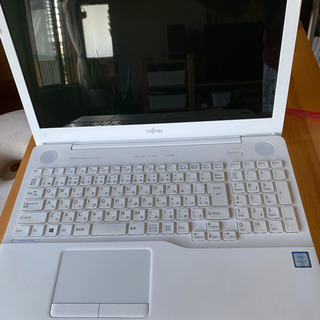 富士通　ノートパソコン