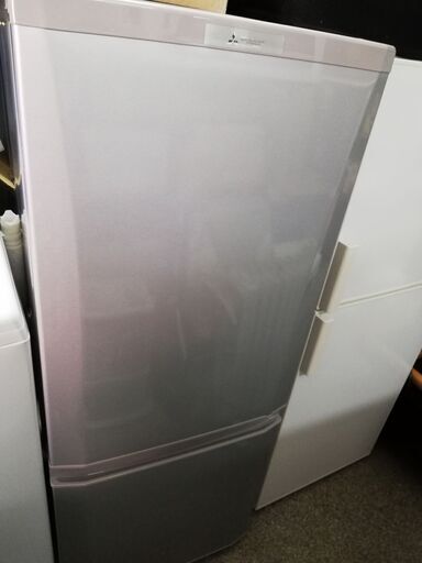 三菱ノンフロン冷凍冷蔵庫　２０１８年製　１４６L　シルバー　22000円！