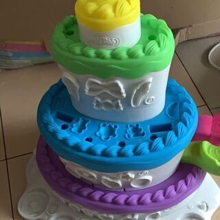 誕生日ケーキのプレイドー