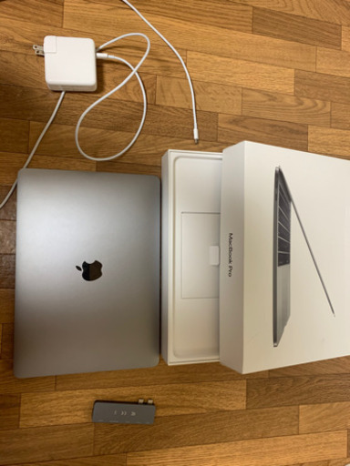 新古品】MacBook Pro 13.3【美品】 Apple MacBook Pro(Retina15-inch