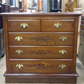 【店舗同時販売中】　クラシカル　木製４段チェスト　線彫り　引出蟻組