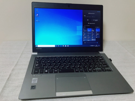 ★超薄型超軽量 SSD128GB★第４世代　東芝 dynabook