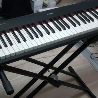 【ネット決済】(鍵盤にキズあり)電子ピアノ　ピアグロ NP-11...