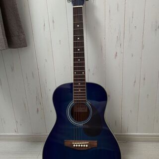 アコースティックギター　青