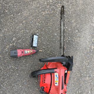 チェンソーとシャープナー