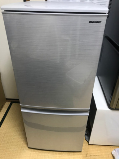 SHARP 冷凍冷蔵庫　2ドア　137L