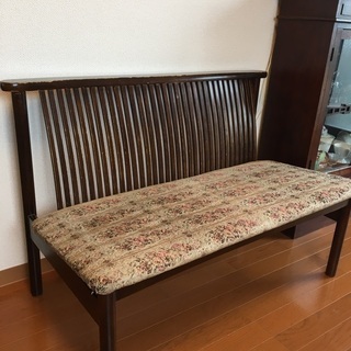 レトロなベンチ　長椅子　ソファ　木製　ゴブラン織