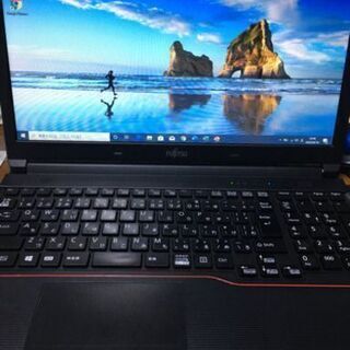 WEBカメラ付き高速i7-2.9G＆SSD512G+8GメモリーのWin10 富士通製