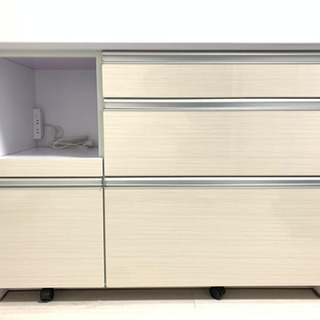 ドリーム川西店御来店限定】 3枚扉オープンボード ホワイト H1773