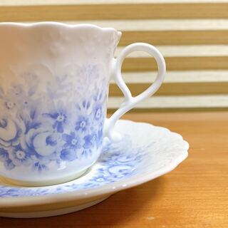 NARUMI BONE CHINA ナルミ ティーセット カップ ＆ ソーサ