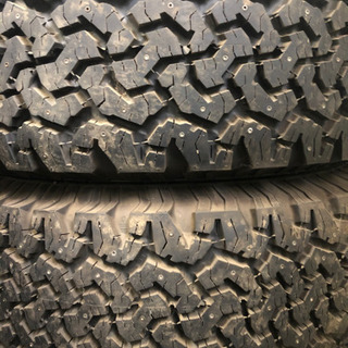 265/70R17スパイクタイヤバリ溝ホイール付き❣️プラド ハイラックス