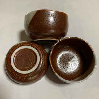 ★★★陶器製の小鉢(小)3つ