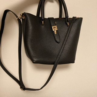 Plain Clothingの黒のバッグ シロタン 学芸大学のバッグ ショルダーバッグ の中古あげます 譲ります ジモティーで不用品の処分