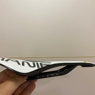 smanie mk100 フルカーボン サドル