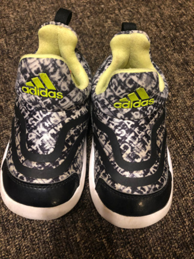 アディダス 14センチスニーカー Saeko 桜木の子供用品の中古あげます 譲ります ジモティーで不用品の処分