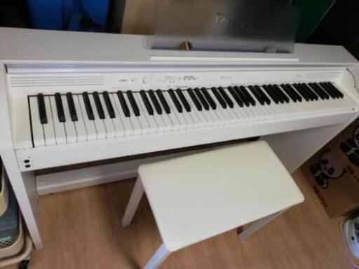電子ピアノ　CASIO PX-760