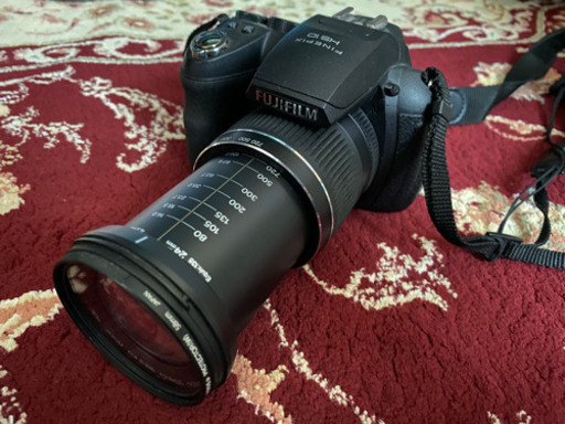 富士フィルム　FINEPIX HS10 光学30倍ズーム！