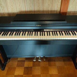 【ネット決済】値下げ!!　ローランド 電子ピアノ HP-305