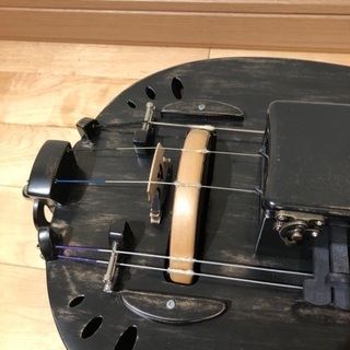 弦楽器　ハーディガーディ（専用ベルト、ケース、説明書付き）