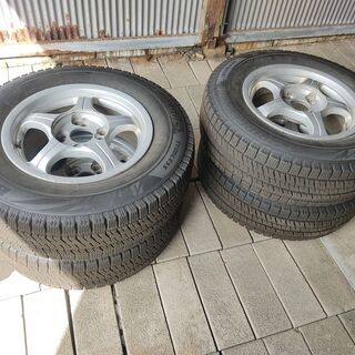 BLIZZAK VRX2 195/70R14（4本）
