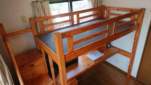 木製ロフトベッド (机付き)
