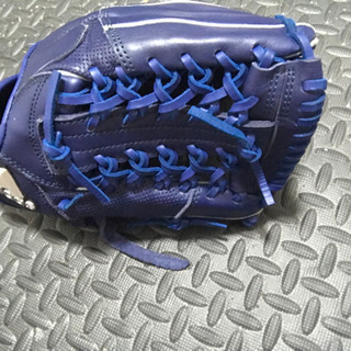 一般軟式用アディダス内野用グローブ