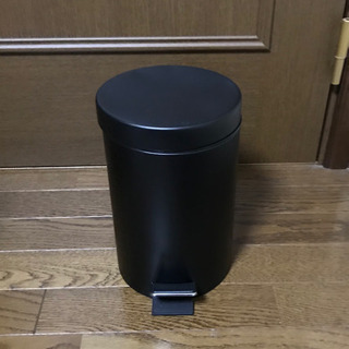 イケア　ペダル式ゴミ箱　黒