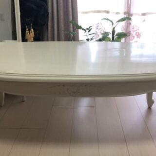 アンティーク風白テーブル