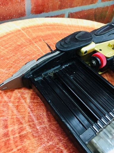 日立工機 NT 55HM2 55㎜ 高圧仕上釘打ち機【リライズ野田愛宕店  