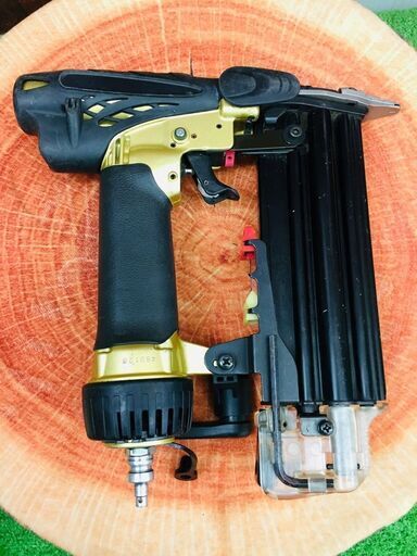 日立工機 NT 55HM2 55㎜ 高圧仕上釘打ち機【リライズ野田愛宕店  