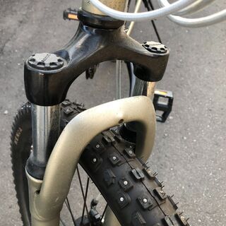 スパイクタイヤ　マウンテンバイク