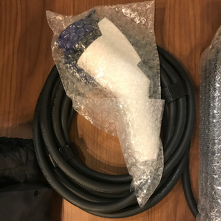 電気自動車リーフ充電器