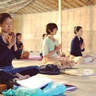 心を整えるためのヨガ教室　(未経験歓迎、少人数制) − 沖縄県