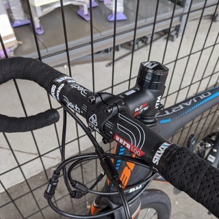 【手渡しのみ】 BH カーボンバイク Quartz DISC 105 2016年モデル