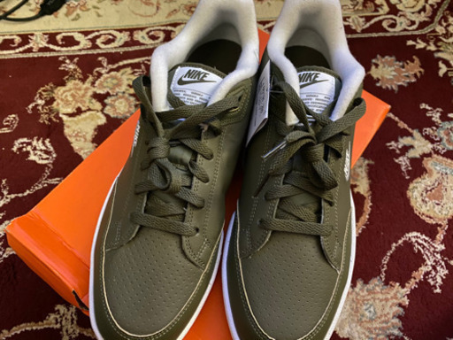Nike Grandstand Ii ナイキ グランドスタンド スニーカー ハル 谷塚の靴 バッグの中古あげます 譲ります ジモティーで不用品の処分 Nike Grandstand Ii ナイキ グランドスタンド スニーカー ハル 谷塚の靴 バッグの中古あげます 譲ります ジモティーで不用品の処分