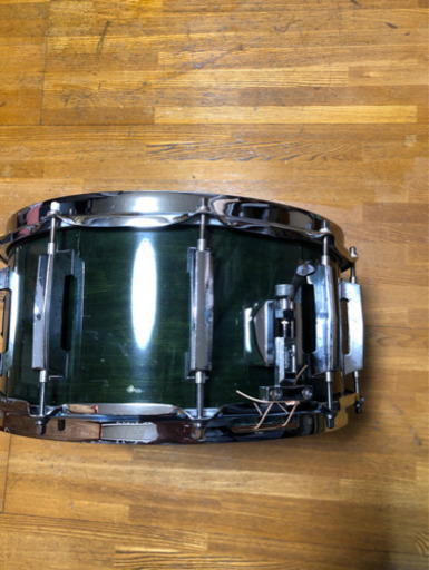 Pearl Custom Classic 14インチ Pearl 6.5x14 Custom Classic One-Piece Maple Shell Snare Drum Black –  Drugan's Drums & Guitars
