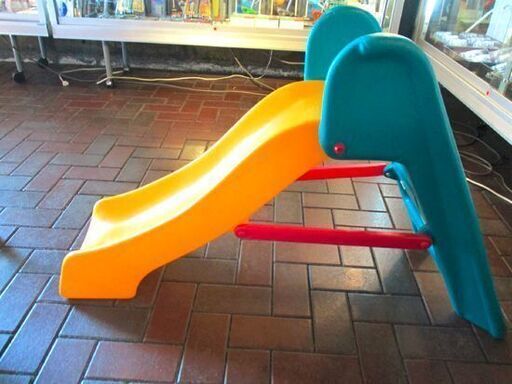 リトルタイクス すべり台 Little Tikes 青 黄 キッズ用品 遊具 子供 滑り台 札幌市東区 新道東店 モノハウス 新道東 札幌のキッズ用品 幼児教育 の中古あげます 譲ります ジモティーで不用品の処分