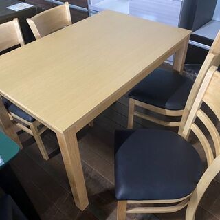 新品食卓セット！5点で19800円！背もたれも丸みを帯びてオシャレに
