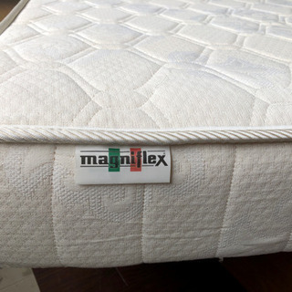 浜松市内配達します【再度値下げしました】マニフレックス　モデル246 ダブル　開封品