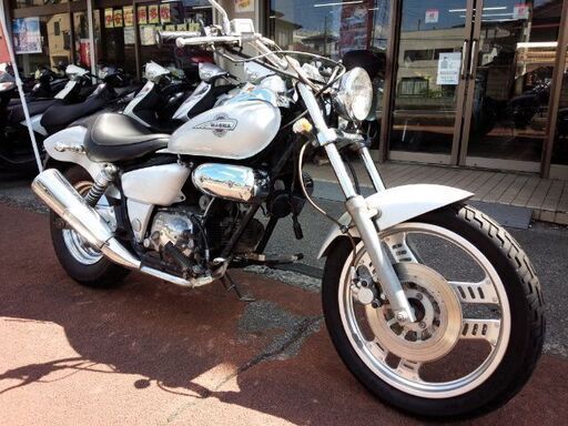 NO.3452　マグナ５０ （ＭＡＧＮＡ）　４サイクル　クラッチ付き４速ミッション　シルバー　☆彡