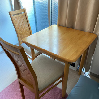 テーブル 2個セット(椅子付き)