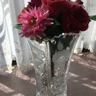 花瓶　造花付き