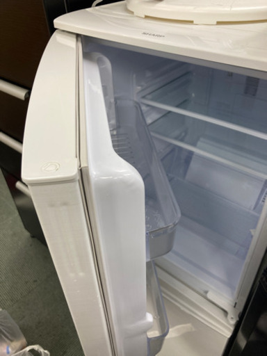 【つけかえどっちもドア】12,000円 シャープ 冷蔵庫 小型 2ドア 137L ホワイト SJ-D14C-W