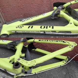 ジャンク扱・動作未確認☆Dabomb Revolution イエロー MTB マウンテン 