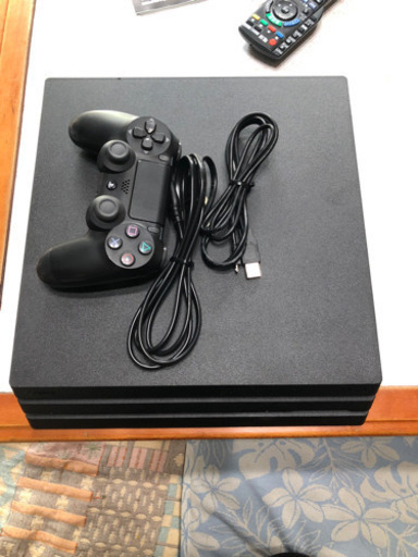 プレステ4PRO CUH-7200B