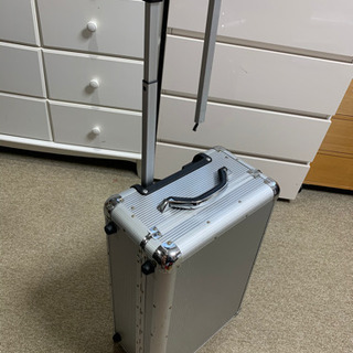 キャリーバッグ　ビジネスケース　スーツケース　持つところご壊れています