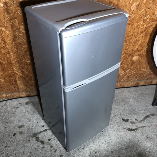 B２３２０　アクア  2011年　２ドア冷蔵庫