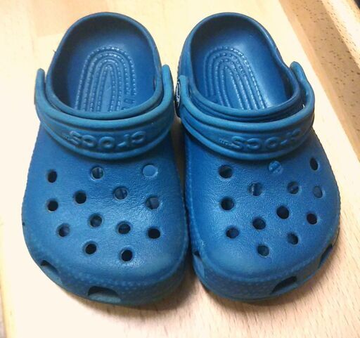 crocs 6